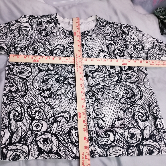 Christopher & Banks Black and White Buttoned Cardigan - Picture 5 of 7